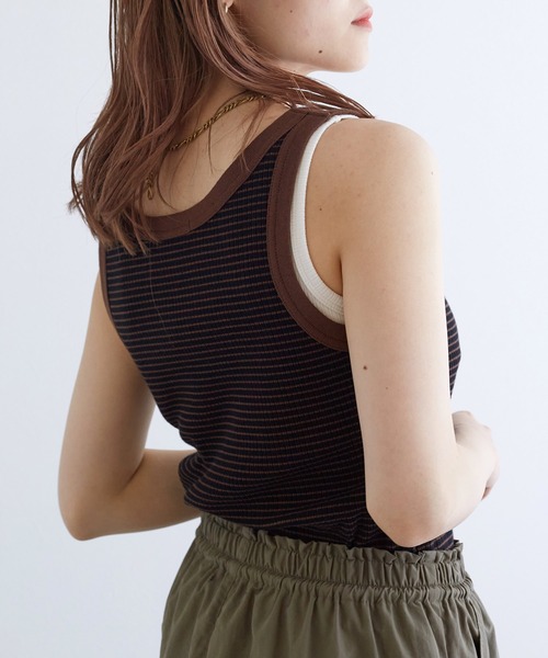 w closet(ダブルクローゼット)の「ボーダータンクトップ(タンクトップ・レディース・ホワイト×ブラック/ブラウン系その他/イエロー系その他・FREE)」の18枚目の写真