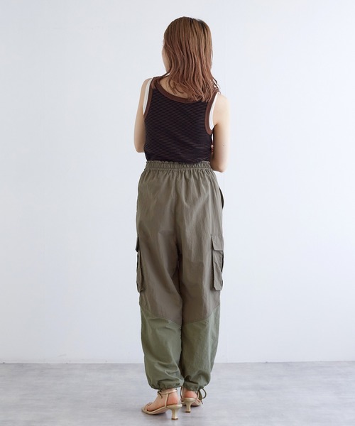 w closet(ダブルクローゼット)の「ボーダータンクトップ(タンクトップ・レディース・ホワイト×ブラック/ブラウン系その他/イエロー系その他・FREE)」の15枚目の写真