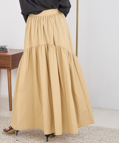 OMNES（オムネス）の「エステルオックスティアードスカート（スカート・レディース・カーキ/チャコール/ベージュ/ブラック・FREE）」の17枚目の写真