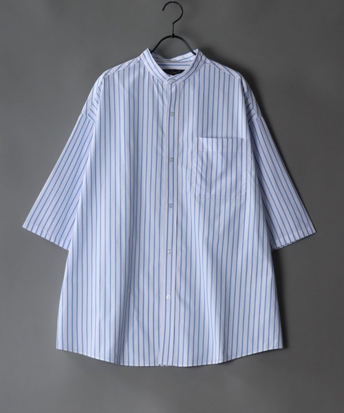 SITRY(シトリー)の「Oversize Drop shoulder Band Collar broadcloth shirt/オーバーサイズ ドロップショルダー バンドカラー ブロード 半袖シャツ(シャツ/ブラウス・メンズ・ブラック/ホワイト×ブルー/ホワイト/ブルーグレー/ブルー系その他/ホワイト×ブラック・M/L)」の1枚目の写真