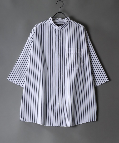SITRY(シトリー)の「Oversize Drop shoulder Band Collar broadcloth shirt/オーバーサイズ ドロップショルダー バンドカラー ブロード 半袖シャツ(シャツ/ブラウス・メンズ・ブラック/ホワイト×ブルー/ホワイト/ブルーグレー/ブルー系その他/ホワイト×ブラック・M/L)」の2枚目の写真