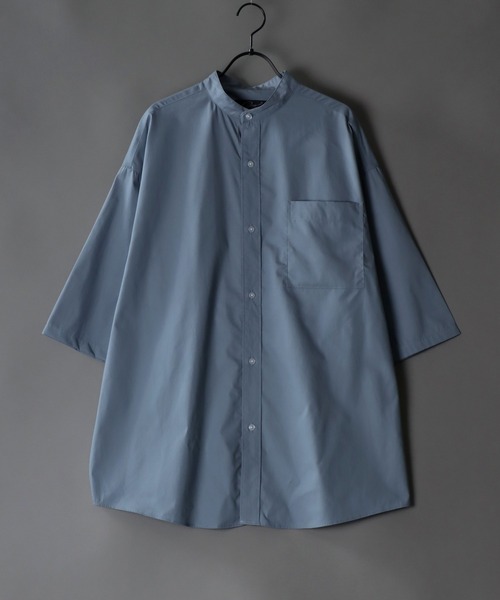 SITRY(シトリー)の「Oversize Drop shoulder Band Collar broadcloth shirt/オーバーサイズ ドロップショルダー バンドカラー ブロード 半袖シャツ(シャツ/ブラウス・メンズ・ブラック/ホワイト×ブルー/ホワイト/ブルーグレー/ブルー系その他/ホワイト×ブラック・M/L)」の5枚目の写真