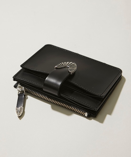 TOGA PULLA(トーガ プルラ)の「【TOGA ARCHIVES/トーガアーカイブス】レザーウォレット(財布・レディース・ブラック・FREE)」の4枚目の写真