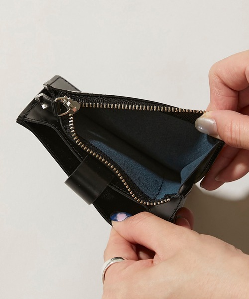 TOGA PULLA(トーガ プルラ)の「【TOGA ARCHIVES/トーガアーカイブス】レザーウォレット(財布・レディース・ブラック・FREE)」の5枚目の写真