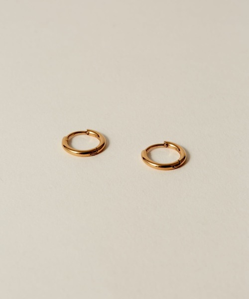 novice（ノーヴィス）の「【novice】Hinged Thin Hoop Pierce［Stainless］（ピアス（両耳用）・レディース・シルバー/ゴールド・FREE）」の7枚目の写真