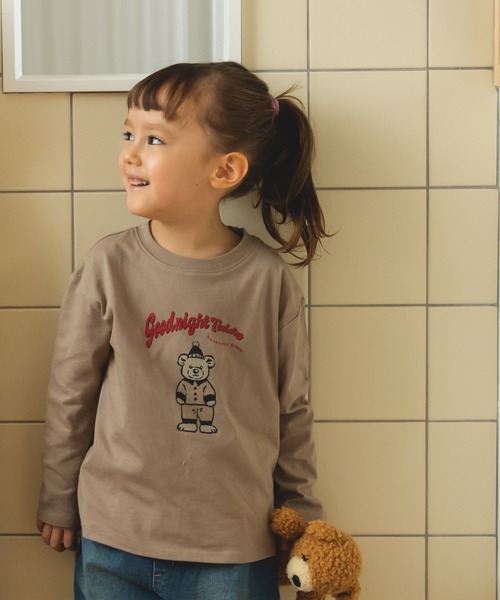 pairmanon（ペアマノン）の「【かぞくおそろい】オリジナル プリント ロゴ イラスト グラフィック 長袖 Tシャツ（Tシャツ/カットソー・キッズ・ベージュ系その他6/グリーン系その他/ホワイト系その他4/ブラック系その他2/ベージュ系その他2/ベージュ系その他/ピンク系その他2/ピンク系その他/パープル系その他/ホワイト系その他3/ピンク/ブラック系その他/ブルー系その他2/ホワイト系その他2/ホワイト系その他/パープル系その他2/テラコッタ/ミント/ブラック系その他3/ブルー系その他・120/100/110/140/130/90/150/80）」の11枚目の写真