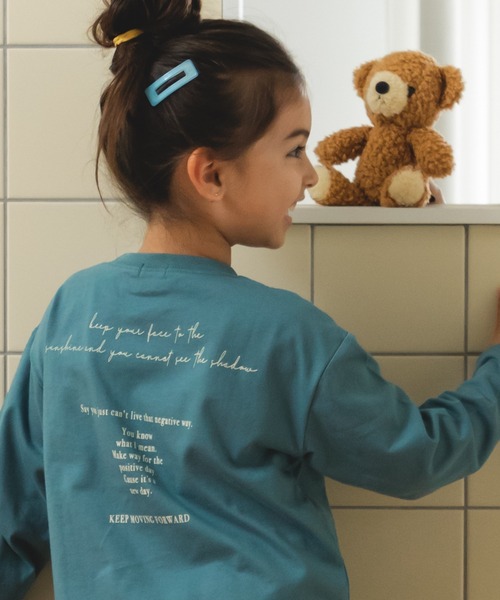 pairmanon（ペアマノン）の「【かぞくおそろい】オリジナル プリント ロゴ イラスト グラフィック 長袖 Tシャツ（Tシャツ/カットソー・キッズ・ベージュ系その他6/グリーン系その他/ホワイト系その他4/ブラック系その他2/ベージュ系その他2/ベージュ系その他/ピンク系その他2/ピンク系その他/パープル系その他/ホワイト系その他3/ピンク/ブラック系その他/ブルー系その他2/ホワイト系その他2/ホワイト系その他/パープル系その他2/テラコッタ/ミント/ブラック系その他3/ブルー系その他・120/100/110/140/130/90/150/80）」の16枚目の写真