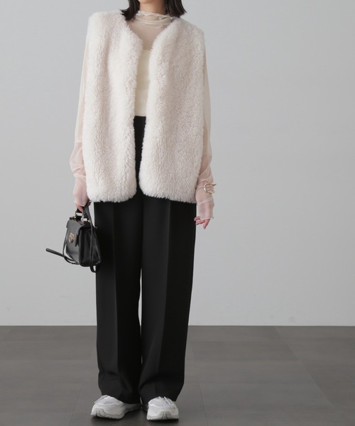 FREE'S MART（フリーズマート）の「フェイクファーベスト（ベスト・レディース・ホワイト/ベージュ・MEDIUM/SMALL）」の10枚目の写真