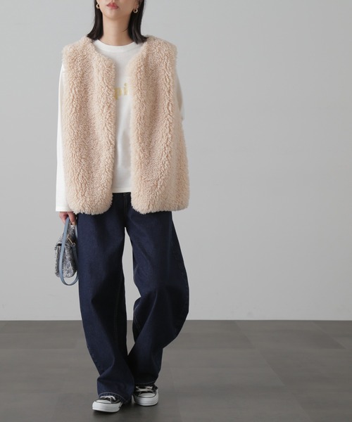 FREE'S MART（フリーズマート）の「フェイクファーベスト（ベスト・レディース・ホワイト/ベージュ・MEDIUM/SMALL）」の9枚目の写真