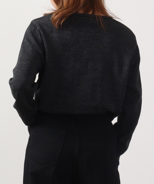 FUNALIVE(ファンアライブ)の「Logo crew neck knit / ロゴクルーネックニット unisex(ニット/セーター・メンズ・ネイビー/グレー系/ブラック/ブラック系/杢グレー/ベージュ/ベージュ系/チャコール/ネイビー系1/ブラック系1/チャコールグレー/ネイビー系・L/LL/M)」の19枚目の写真