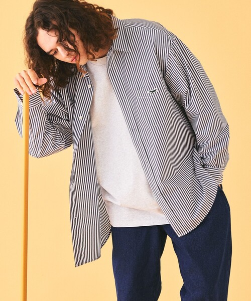 TOWNCRAFT(タウンクラフト)の「TOWN CRAFT/タウンクラフト 別注 ワンポイントロゴ リラックスフィット レギュラーカラーシャツ(シャツ/ブラウス・メンズ・グレー/ホワイト/ブルー/ベージュ/サックスブルー/ブラウン・LARGE/MEDIUM)」の3枚目の写真