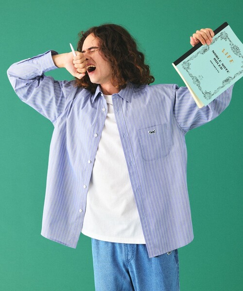 TOWNCRAFT(タウンクラフト)の「TOWN CRAFT/タウンクラフト 別注 ワンポイントロゴ リラックスフィット レギュラーカラーシャツ(シャツ/ブラウス・メンズ・グレー/ホワイト/ブルー/ベージュ/サックスブルー/ブラウン・LARGE/MEDIUM)」の1枚目の写真