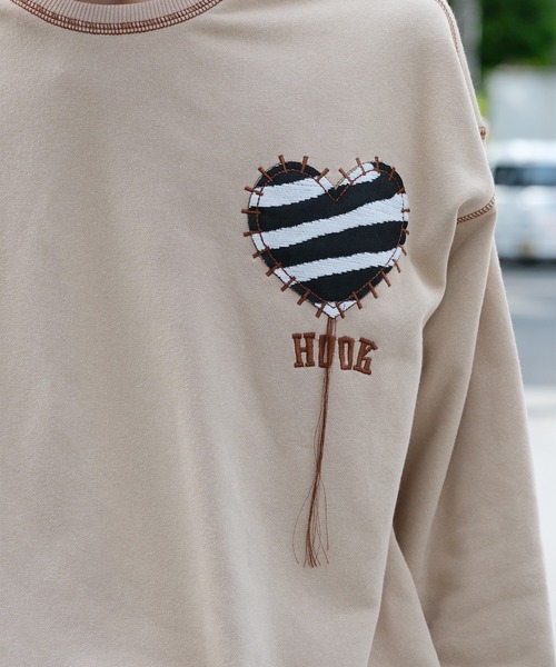 HOOK -original- ゼブラ模様ハートパッチ飾りステッチスウェット（スウェット）｜HOOK（フック）