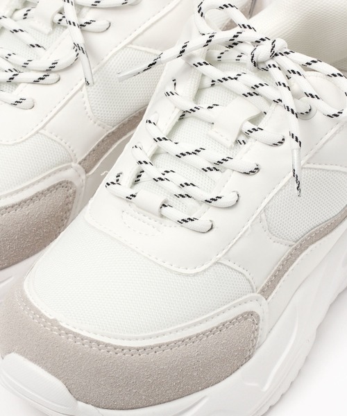 GLOBAL WORK（グローバルワーク）の「エアかる厚底スニーカー/969801（スニーカー・キッズ・ブラック/ホワイト/ホワイト系その他2/ベージュ・24cm/21cm/23cm/22cm/20cm）」の14枚目の写真