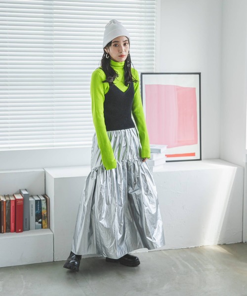 bohmal(ボマール)の「メタリックギャザーデザインスカート(スカート・レディース・シルバー・MEDIUM)」の11枚目の写真