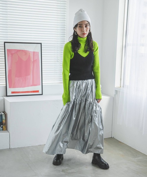 bohmal(ボマール)の「メタリックギャザーデザインスカート(スカート・レディース・シルバー・MEDIUM)」の14枚目の写真