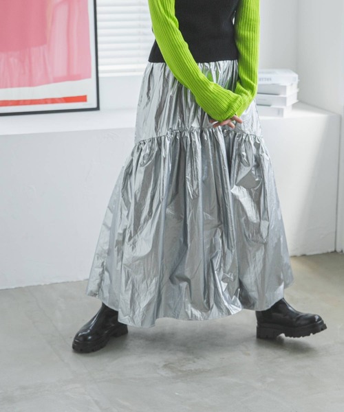 bohmal(ボマール)の「メタリックギャザーデザインスカート(スカート・レディース・シルバー・MEDIUM)」の16枚目の写真
