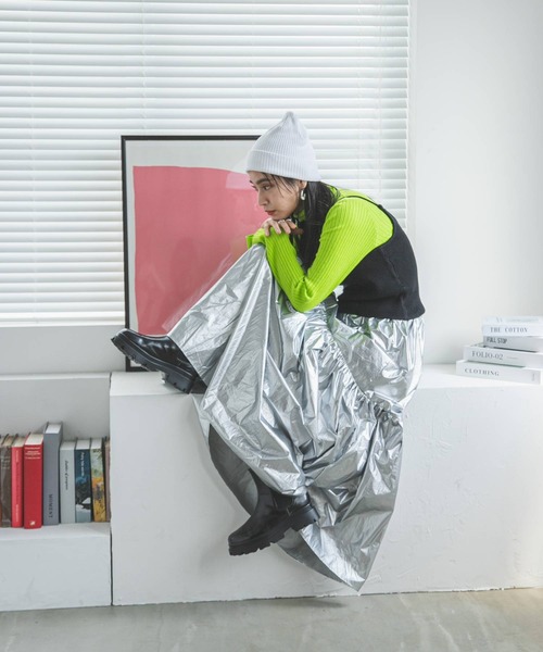 bohmal(ボマール)の「メタリックギャザーデザインスカート(スカート・レディース・シルバー・MEDIUM)」の20枚目の写真