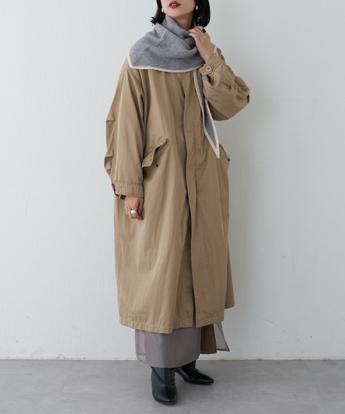 SHENERY（シーナリー）の「ヘムライントライアングルストール（ストール/ショール・レディース・ブラック/グレー/ベージュ・FREE）」の12枚目の写真