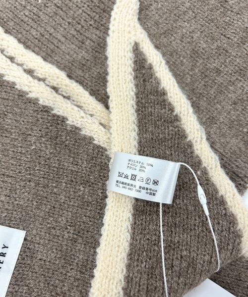 SHENERY（シーナリー）の「ヘムライントライアングルストール（ストール/ショール・レディース・ブラック/グレー/ベージュ・FREE）」の4枚目の写真