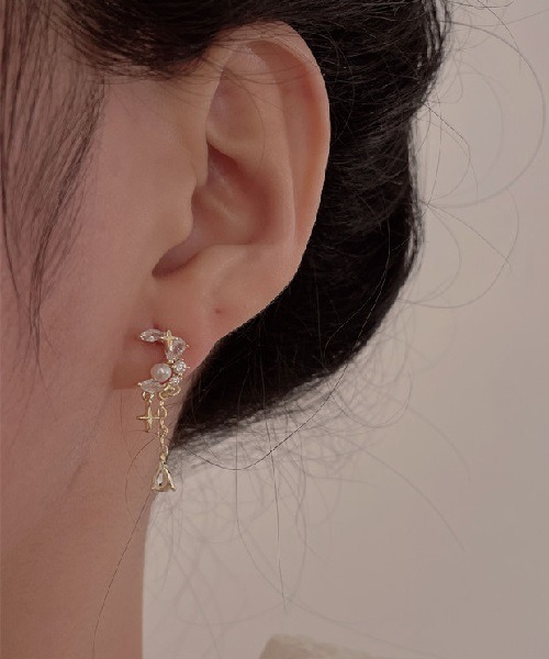 Ritomo De Ricco(リトモ・デ・リコ)の「落ちにくい!痛くなりにくい パールドロップビジューイヤリング(イヤリング・レディース・ゴールド・FREE)」の3枚目の写真