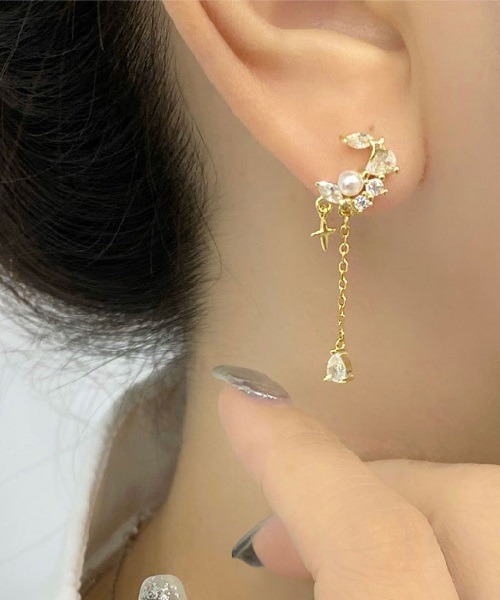 Ritomo De Ricco(リトモ・デ・リコ)の「落ちにくい!痛くなりにくい パールドロップビジューイヤリング(イヤリング・レディース・ゴールド・FREE)」の5枚目の写真