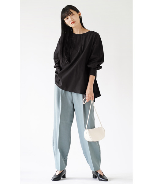 MIMIMEMETE（ミミメメット）の「フレア バックファスナー プルオーバー（Tシャツ/カットソー・レディース・ブラック/ブラウン・フリー）」の3枚目の写真