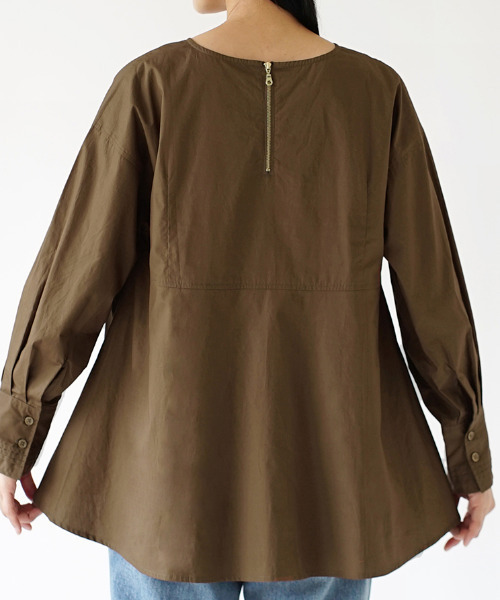 MIMIMEMETE（ミミメメット）の「フレア バックファスナー プルオーバー（Tシャツ/カットソー・レディース・ブラック/ブラウン・フリー）」の11枚目の写真