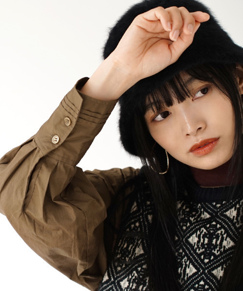 MIMIMEMETE（ミミメメット）の「フレア バックファスナー プルオーバー（Tシャツ/カットソー・レディース・ブラック/ブラウン・フリー）」の8枚目の写真