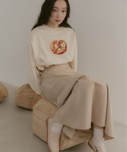 moi tytto（モイテュット）の「ボリュームスリーブプリントスウェット（スウェット・レディース・C/B/A/D・FREE）」の8枚目の写真