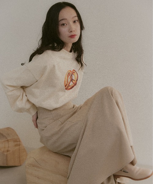 moi tytto（モイテュット）の「ボリュームスリーブプリントスウェット（スウェット・レディース・C/B/A/D・FREE）」の13枚目の写真