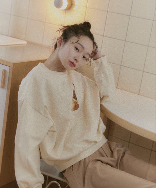 moi tytto（モイテュット）の「ボリュームスリーブプリントスウェット（スウェット・レディース・C/B/A/D・FREE）」の20枚目の写真