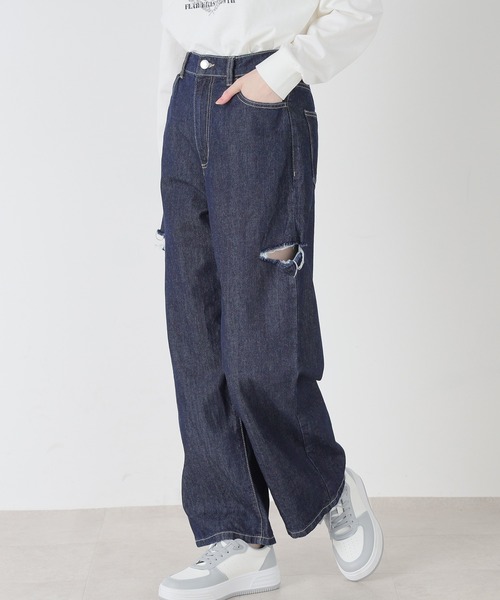 Honeys(ハニーズ)の「ダメージカットアウトストレートデニムパンツ(デニムパンツ・レディース・アイボリー/ブルー系その他/ライトインディゴブルー/インディゴブルー/ブラック・SS/S/M/L/LL)」の1枚目の写真