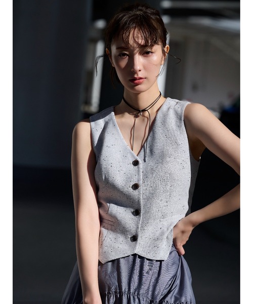 まい FRAY I.D ショートノーカラージレベストコンビワンピ FRAY I.D(フレイアイディー)の「ショートノーカラージレベスト