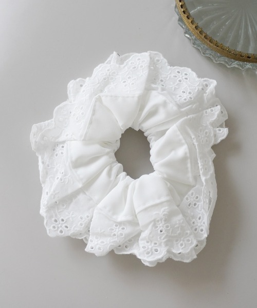 IMARI（イマリ）の「【 IMARI / イマリ 】 パンチングレース ガーリー シュシュ（シュシュ・レディース・ホワイト/ブラック/レッド/イエロー/ブルー/ピンク・FREE）」の10枚目の写真