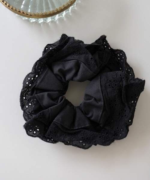 IMARI（イマリ）の「【 IMARI / イマリ 】 パンチングレース ガーリー シュシュ（シュシュ・レディース・ホワイト/ブラック/レッド/イエロー/ブルー/ピンク・FREE）」の12枚目の写真