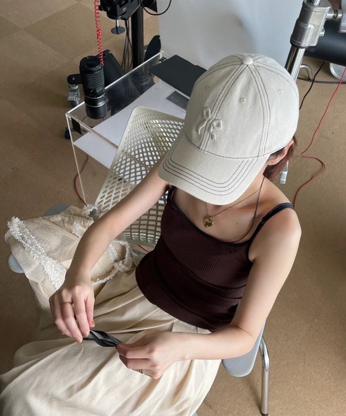 LYEON（リヨン）の「配色ステッチリボン刺繍キャップ（キャップ・レディース・ネイビー/アイボリー・FREE）」の15枚目の写真