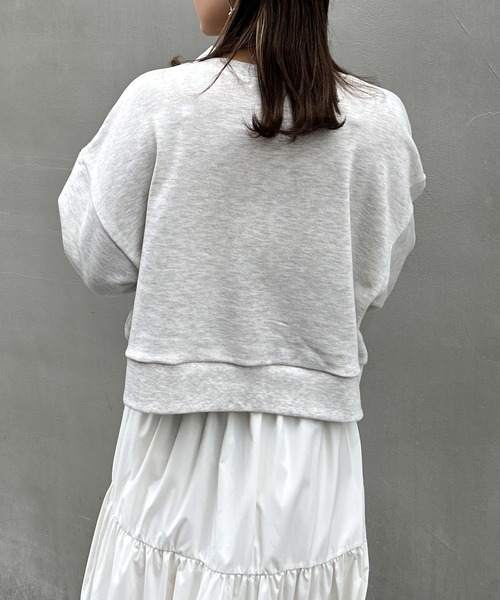 INGNI（イング）の「カレッジロゴショートトップス（スウェット・レディース・ブラック/オートミール/ライトブルー/オフホワイト・M）」の15枚目の写真