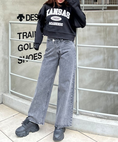 INGNI（イング）の「カレッジロゴショートトップス（スウェット・レディース・ブラック/オートミール/ライトブルー/オフホワイト・M）」の12枚目の写真