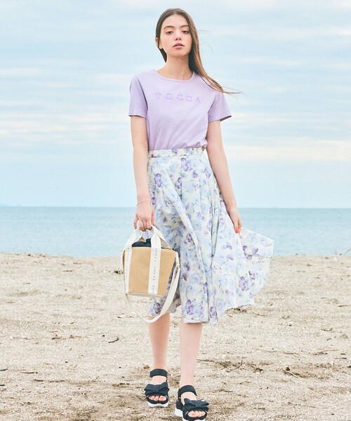 TOCCA(トッカ)の「RIBBON KNOT SPORTS SANDALS サンダル(サンダル・レディース・ベージュ系/ブラック系・SMALL/MEDIUM/LARGE)」の4枚目の写真