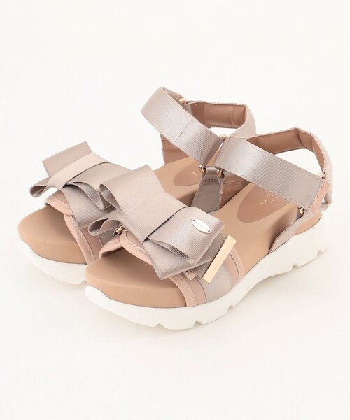 TOCCA(トッカ)の「RIBBON KNOT SPORTS SANDALS サンダル(サンダル・レディース・ベージュ系/ブラック系・SMALL/MEDIUM/LARGE)」の8枚目の写真
