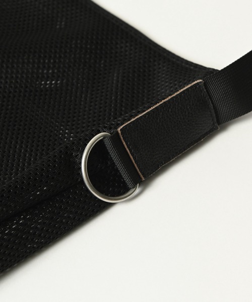 ADAM PATEK(アダムパテック)の「【ADAMPATEK/アダムパテック】mesh shoulder bag/メッシュショルダーバッグ(ショルダーバッグ・メンズ・ブラック・FREE)」の4枚目の写真