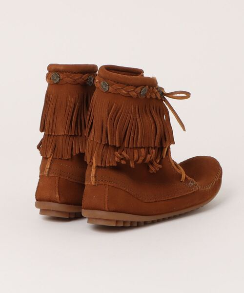 Minnetonka（ミネトンカ）の「/MINNETONKA/DOUBLE FRINGE TRAMPER BOOTS（ブーツ・レディース・ブラウン/ブラウン系その他・US5/US6）」の3枚目の写真