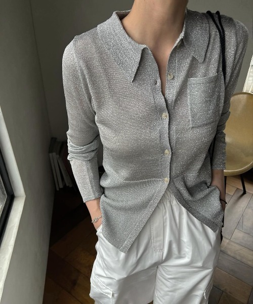 WILLFULLY(ウィルフリー)の「sheer lame deep slit shirt knit(ニット/セーター・レディース・ブラック/タン/ライトブルーグレー・FREE)」の14枚目の写真