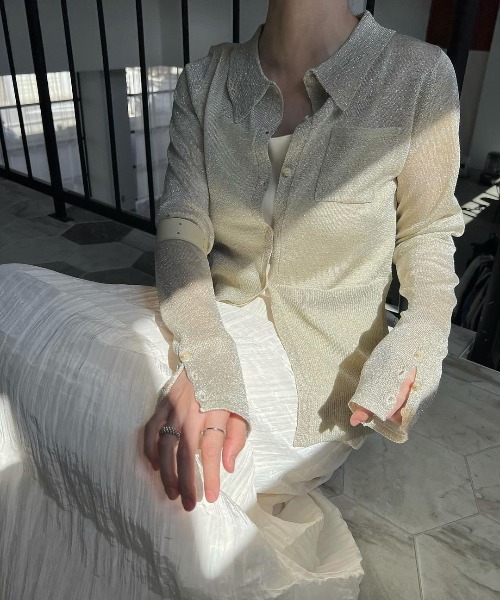 WILLFULLY(ウィルフリー)の「sheer lame deep slit shirt knit(ニット/セーター・レディース・ブラック/タン/ライトブルーグレー・FREE)」の22枚目の写真