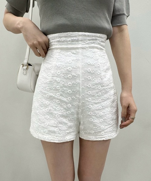 one after another NICE CLAUP（ワンアフターアナザーナイスクラップ）の「【flower collection】バックレースアップショートパンツ（その他パンツ・レディース・ホワイト系その他/オフホワイト/ホワイト系その他2・FREE）」の15枚目の写真
