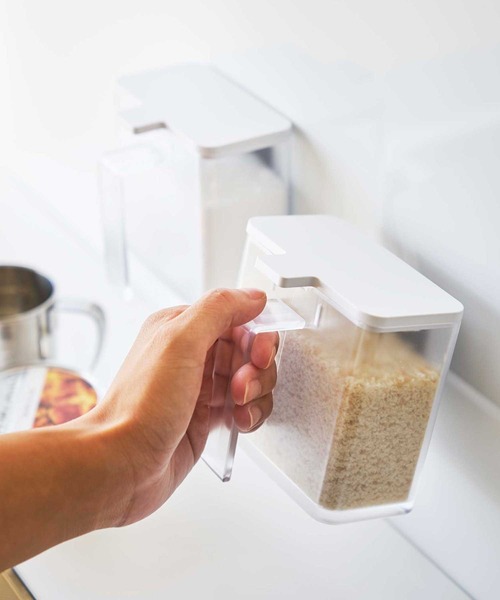 tower（タワー）の「tower(タワー) マグネット調味料ストッカー（キッチン収納・レディース・ホワイト/ブラック・F）」の18枚目の写真