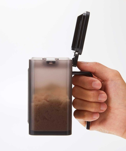 tower（タワー）の「tower(タワー) マグネット調味料ストッカー（キッチン収納・レディース・ホワイト/ブラック・F）」の9枚目の写真