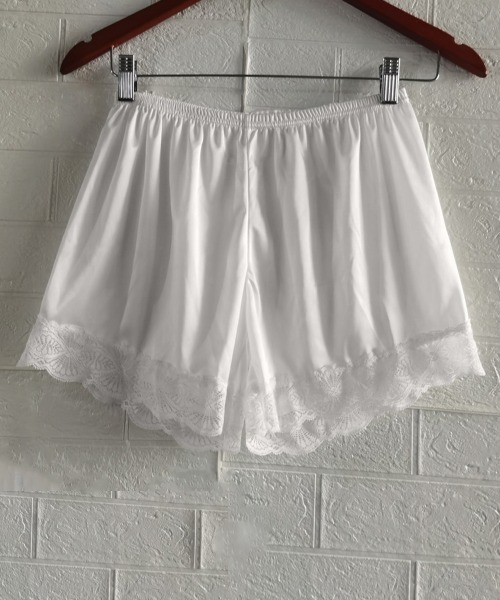 Miniministore(ミニミニストア)の「ペチコートパンツ レディース 裾レースショートパンツショーパン短パンショートパンツ ショーパン 短パン ハーフパンツ クロップド(その他パンツ・レディース・ピンク/ホワイト/ブラック/グレー・FREE)」の17枚目の写真