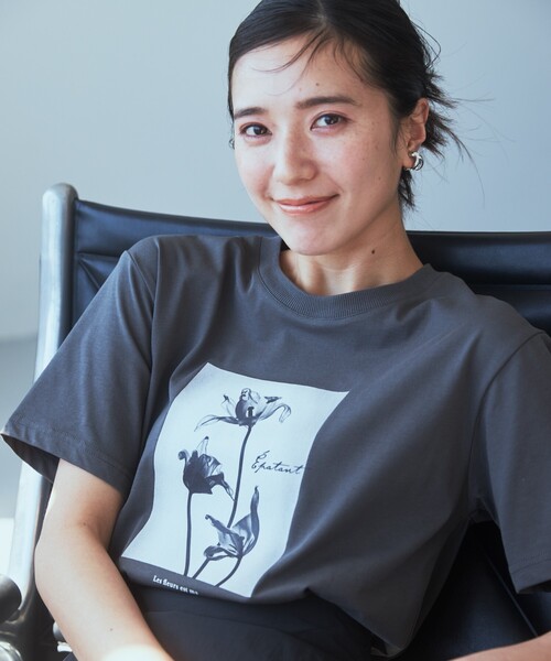 THE SHOP TK （ザ ショップ ティーケー ）の「◆【接触冷感/UV/毛玉になりにくい/洗濯機OK】ロゴ&プリントアソートT/ヒルナンデスで紹介（Tシャツ/カットソー・レディース・チャコールグレー/ホワイト系6/ホワイト系3/ベビーピンク/ベージュ/オフホワイト・12/13）」の7枚目の写真